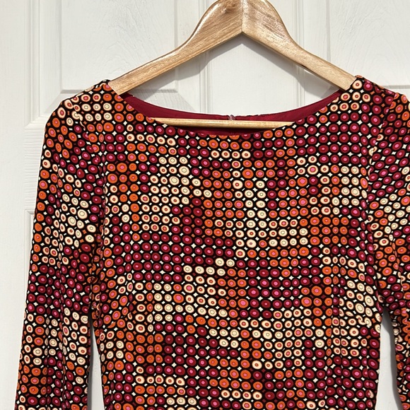 DAVID MEISTER red geometric print midi dress. Size 8 - Picture 3 of 13